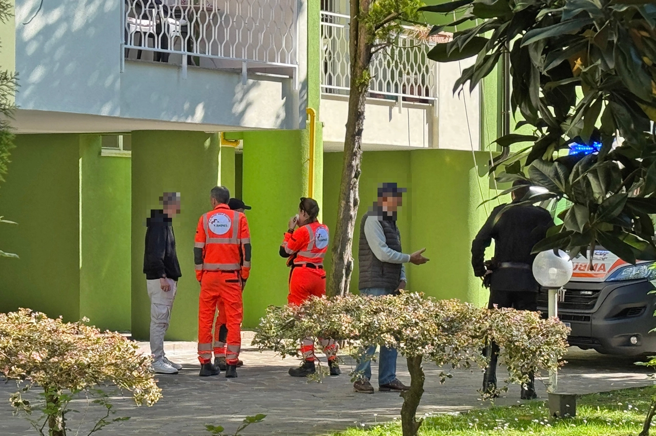 Rozzano, infortunio sul lavoro mortale 
