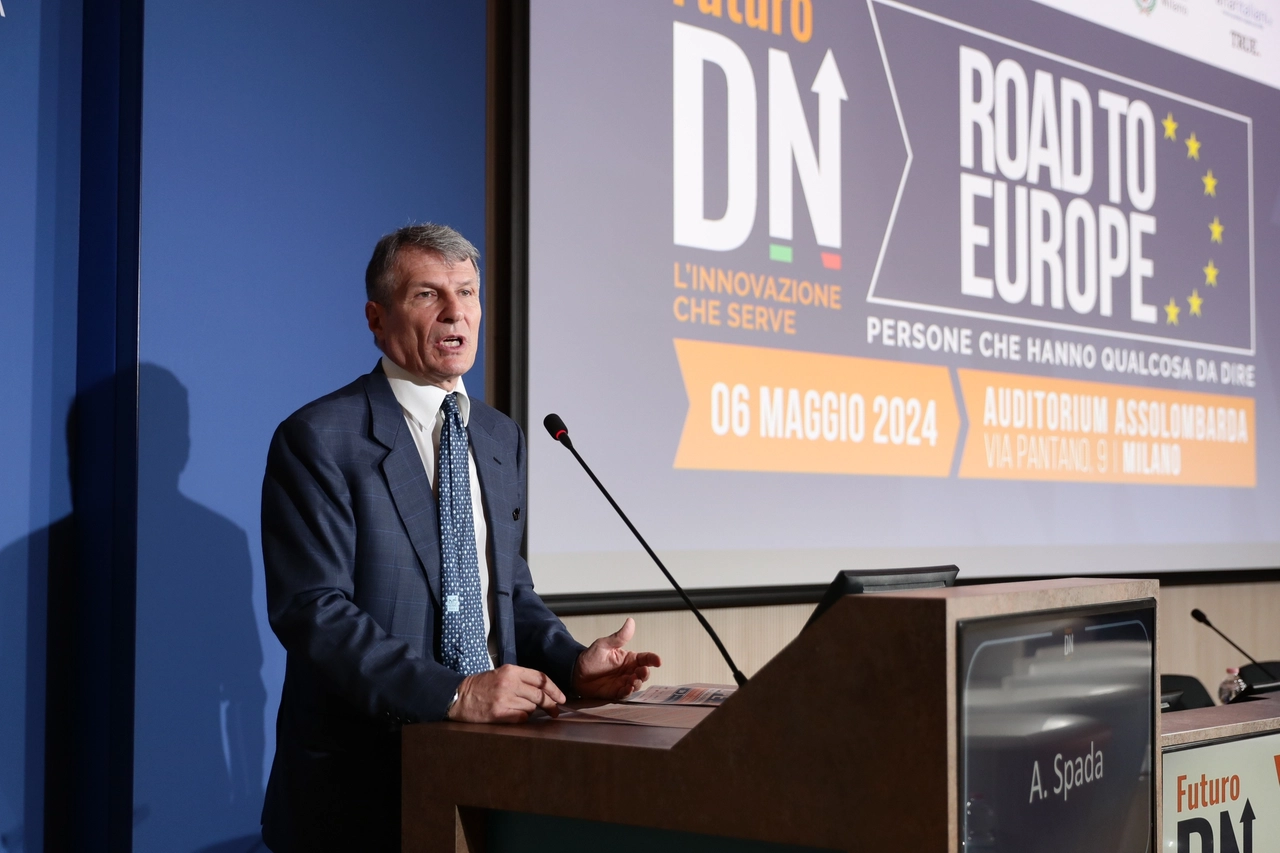 Alessandro Spada, presidente di Assolombrda, nel corso del suo intervento a Direzione Nord