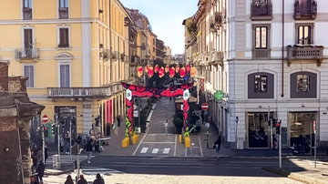 Zona Sarpi alla Design Week: portale e cesata d'artista per i cento anni della comunità cinese a Milano
