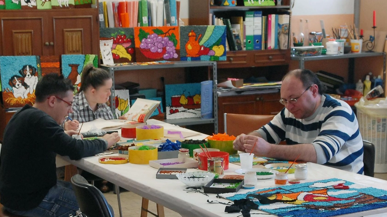Nei prossimi mesi l’azienda consortile Ipis lancerà la gara d’appalto per l’affidamento del servizio socio-sanitario dei centri diurni disabili... Nei prossimi mesi l’azienda consortile Ipis lancerà la gara d’appalto per l’affidamento del servizio socio-sanitario dei centri diurni disabili...