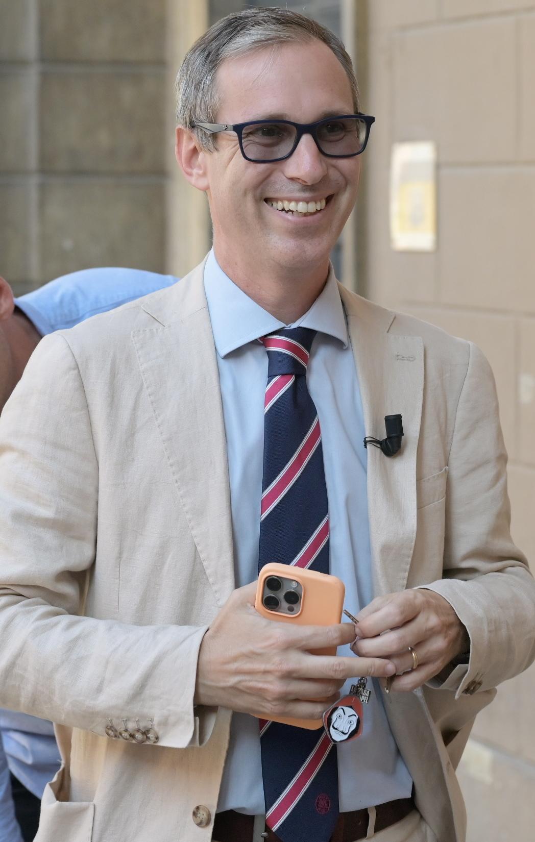 L’Ateneo ha il nuovo rettore. Il prescelto è Alessandro Reali:: "A guidarmi è stato l’amore" L’Ateneo ha il nuovo rettore. Il prescelto è Alessandro Reali:: "A guidarmi è stato l’amore"