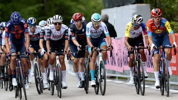 Giro d’Italia 2025 a Viadana: orari, percorso, strade chiuse e parcheggi