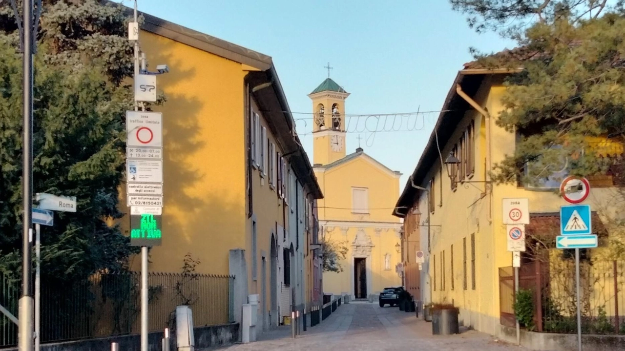 A quasi tre settimane dall’attivazione della Ztl di Cormano Vecchia, continua a salire il numero delle sanzioni rilevate dal... A quasi tre settimane dall’attivazione della Ztl di Cormano Vecchia, continua a salire il numero delle sanzioni rilevate dal...