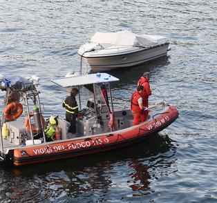 Il corpo di una donna riaffiora dal lago. Disposta l’autopsia Il corpo di una donna riaffiora dal lago. Disposta l’autopsia