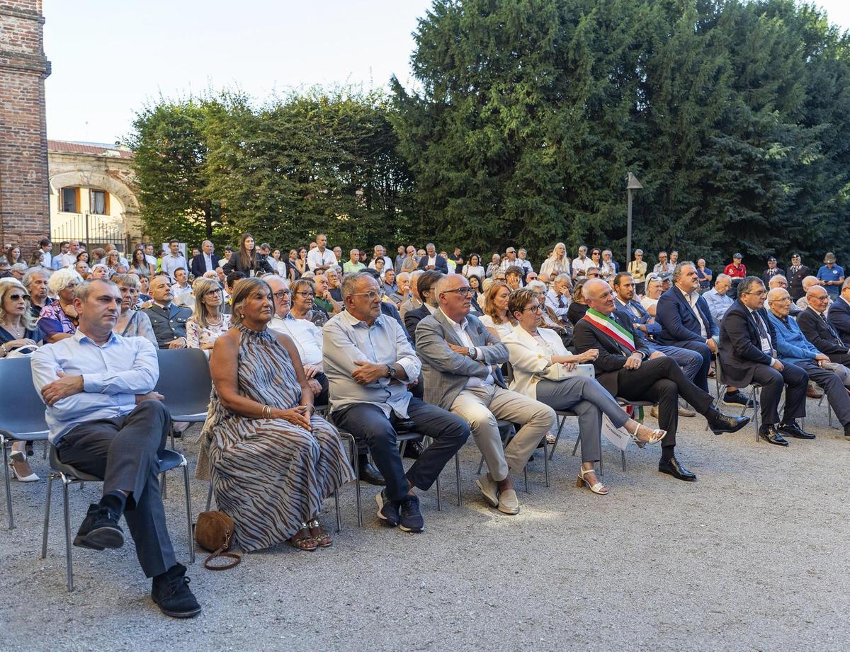 A Villa Litta “L’Impresa a Lainate“. Da paese agricolo a realtà industriale da 2,5 miliardi e 3.500 lavoratori