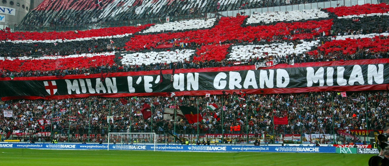 Milan, divieto di abbonamento alla Curva per decine di tifosi rossoneri: obiettivo sicurezza