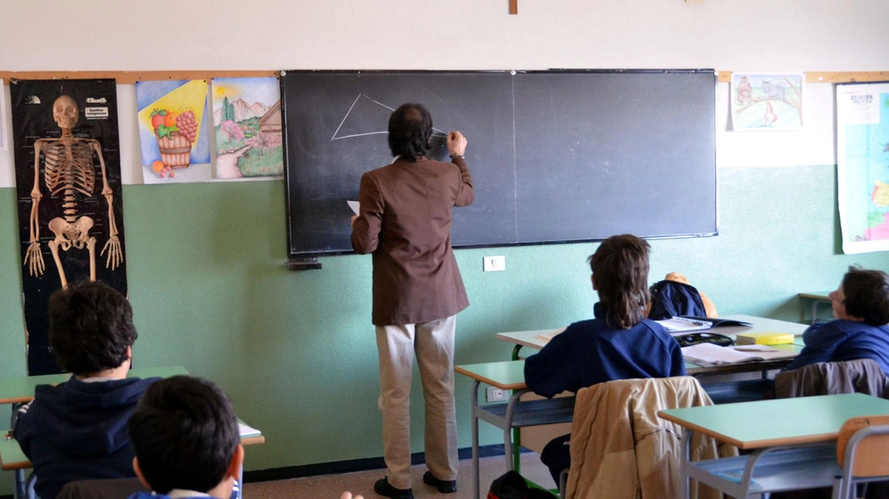 Brescia, l’imposta pesa sulle spalle dei lavoratori insieme alla crisi del mercato "Tanti vivono nei convitti delle suore ma devono pagare 220 euro". Brescia, l’imposta pesa sulle spalle dei lavoratori insieme alla crisi del mercato "Tanti vivono nei convitti delle suore ma devono pagare 220 euro".
