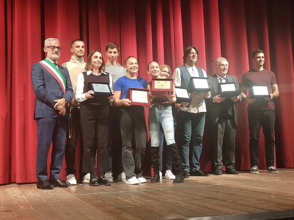 i futuri alfieri di limbiate si celebra l8217impegno dei giovani