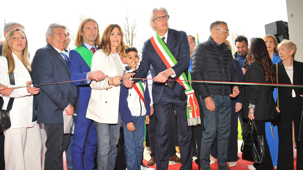 Turbigo, inaugurato il Centro Sportivo Naviglio: “Orgoglio e soddisfazione, un impegno mantenuto”