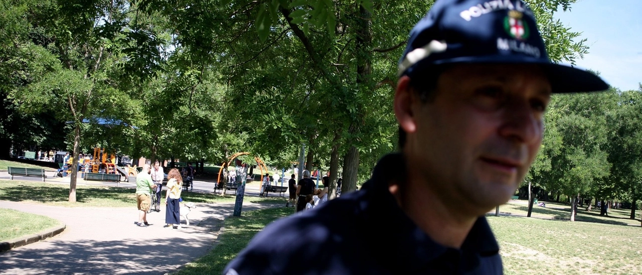 Milano, allarme grandine e violenti temporali: domenica chiusi tutti i parchi