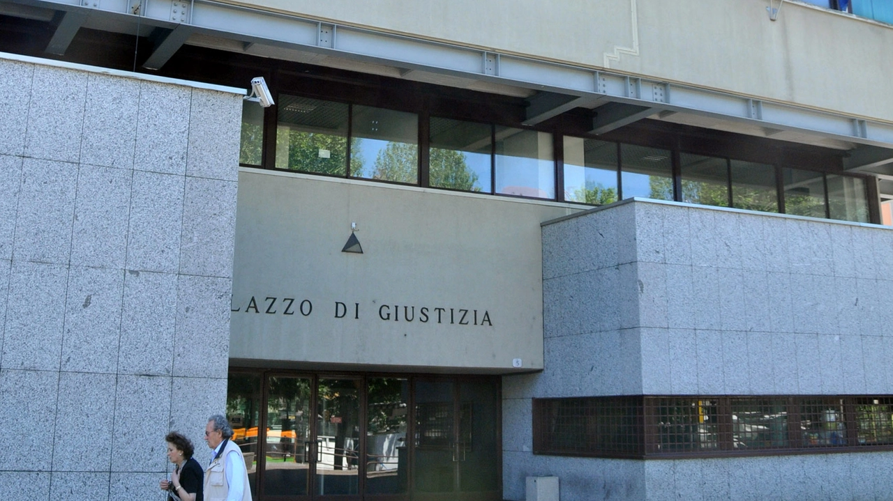 Il tribunale di Como Il tribunale di Como