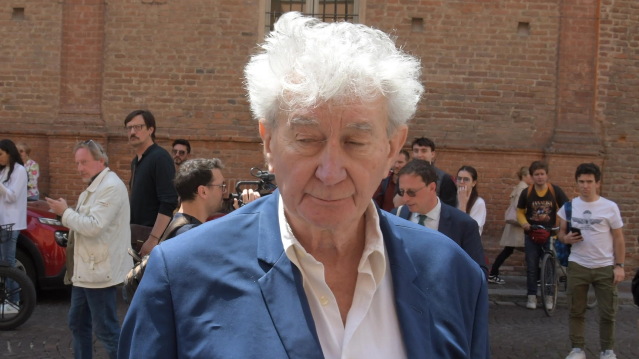 L’avvocato Massimo Lovati, legale di Andrea Sempio, all’uscita del tribunale di Pavia