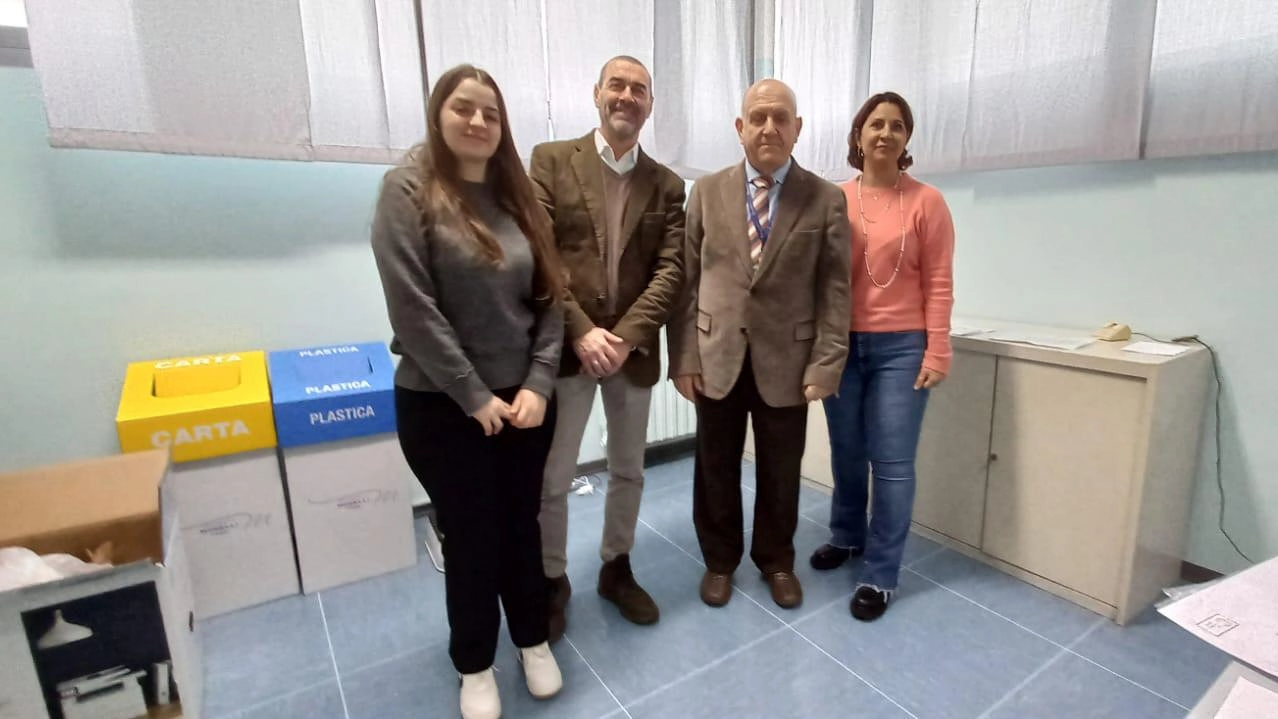 I nuovi spazi ospitano i servizi in attesa della "vera" Casa di comunità prevista per settembre. Ci sono infermieri, psicologa, assistente sociale per un bacino di utenza di 80mila residenti. I nuovi spazi ospitano i servizi in attesa della "vera" Casa di comunità prevista per settembre. Ci sono infermieri, psicologa, assistente sociale per un bacino di utenza di 80mila residenti.