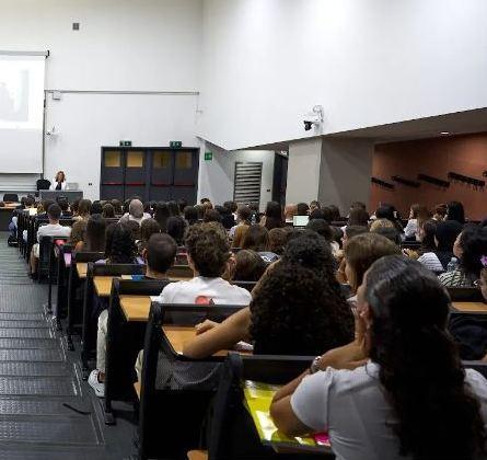 Semestre filtro, 6.652 i pionieri . Le acrobazie per accogliere tutti Semestre filtro, 6.652 i pionieri . Le acrobazie per accogliere tutti