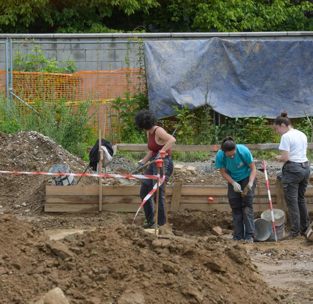 Casa di Comunità. I reperti ritrovati rallentano i lavori Casa di Comunità. I reperti ritrovati rallentano i lavori