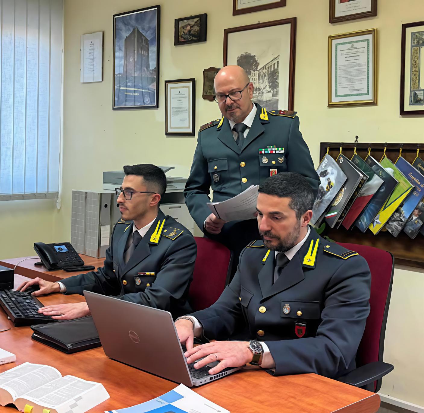 Riciclaggio per 20 milioni. Due arrestati Riciclaggio per 20 milioni. Due arrestati