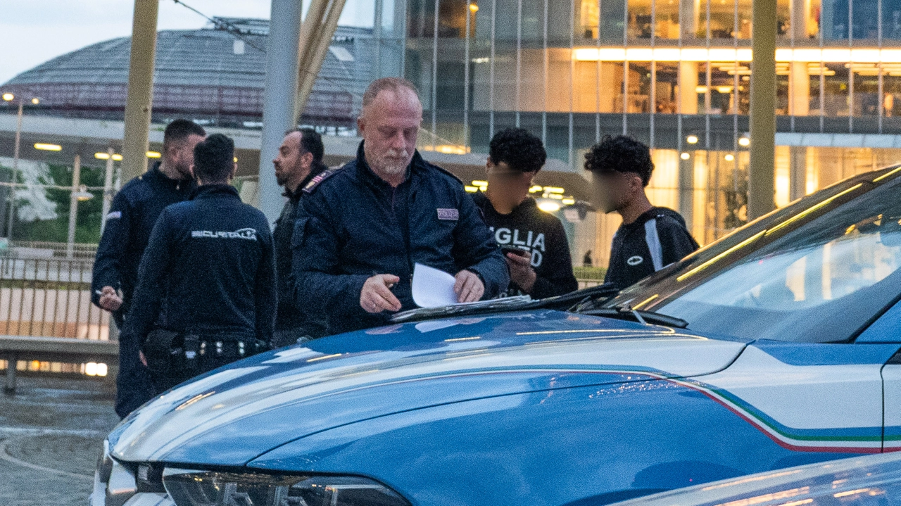 Indaga la Polizia (foto d'archivio) Indaga la Polizia (foto d'archivio)