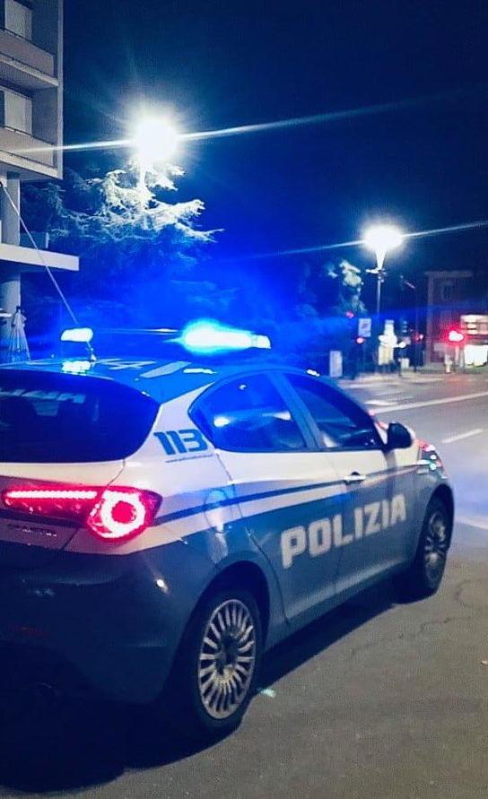 Milano, accoltellato nella notte in piazzale Maciachini: grave in ospedale Milano, accoltellato nella notte in piazzale Maciachini: grave in ospedale