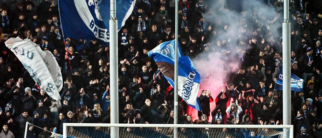 Protesta per il fallimento del Brescia: foglio di via a tre ultras contrari alla fusione