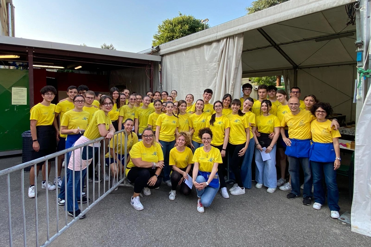 Il gruppo dei volontari ha garantito il successo della festa