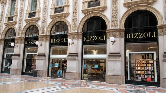 Milano, la libreria Rizzoli in galleria Vittorio Emanuele II Milano, la libreria Rizzoli in galleria Vittorio Emanuele II