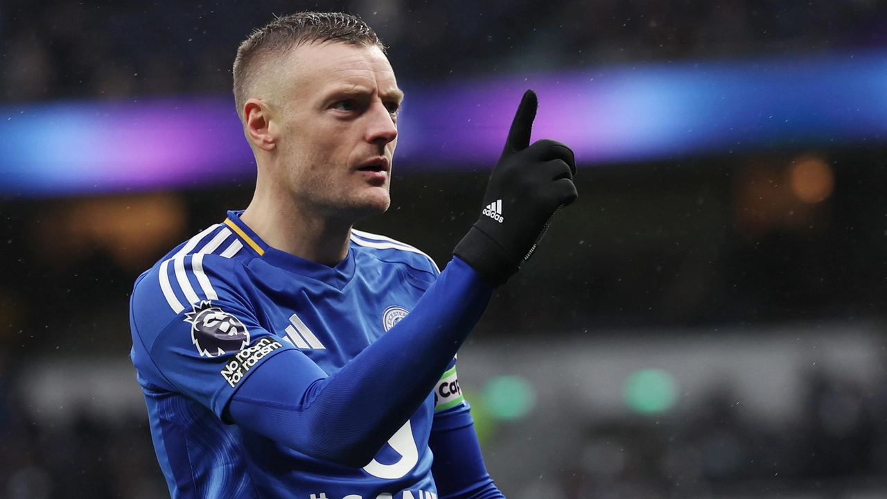 Jamie Vardy con la maglia del Leicester Jamie Vardy con la maglia del Leicester