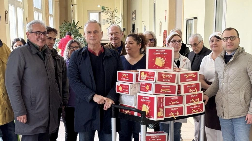 Colombe pasquali consegnate ieri agli ospiti della Rsa Pertusati e uova di cioccolato ai disabili della residenza Gerolamo Emiliani: prosegue... Colombe pasquali consegnate ieri agli ospiti della Rsa Pertusati e uova di cioccolato ai disabili della residenza Gerolamo Emiliani: prosegue...