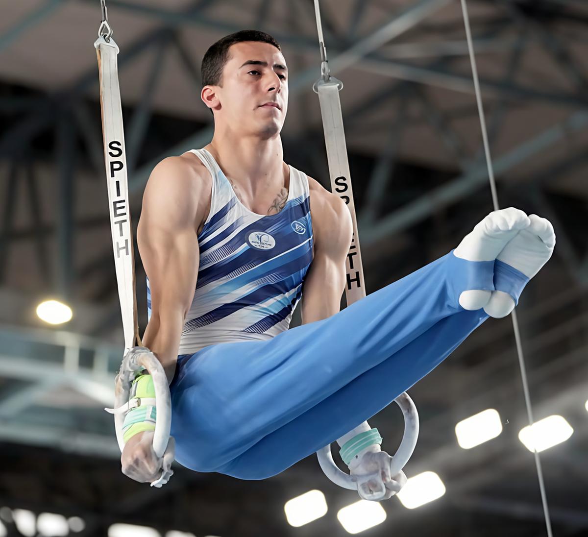 lorenzo bonicelli rientrato in italia il ginnasta azzurro caduto in una gara agli anelli