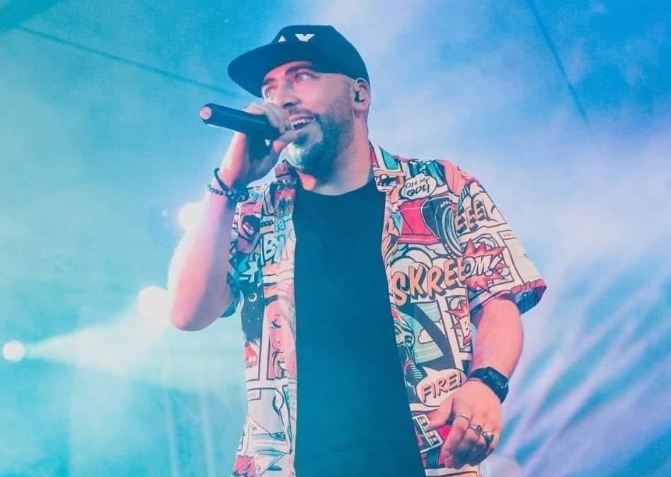 Cabaret e tributi a 883 e Ligabue. Si alza il sipario della Beer Fest