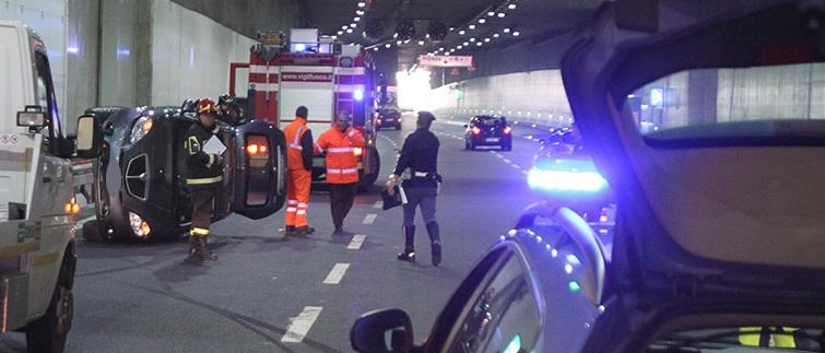 Grave incidente in galleria. Statale chiusa
