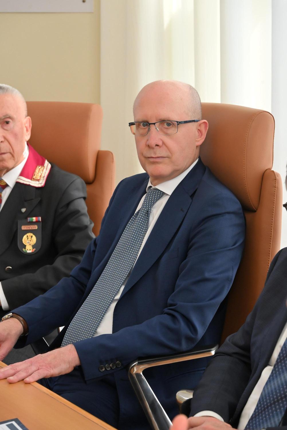 Spari contro la security del locale. Daspo di 24 mesi a due ragazzi Spari contro la security del locale. Daspo di 24 mesi a due ragazzi