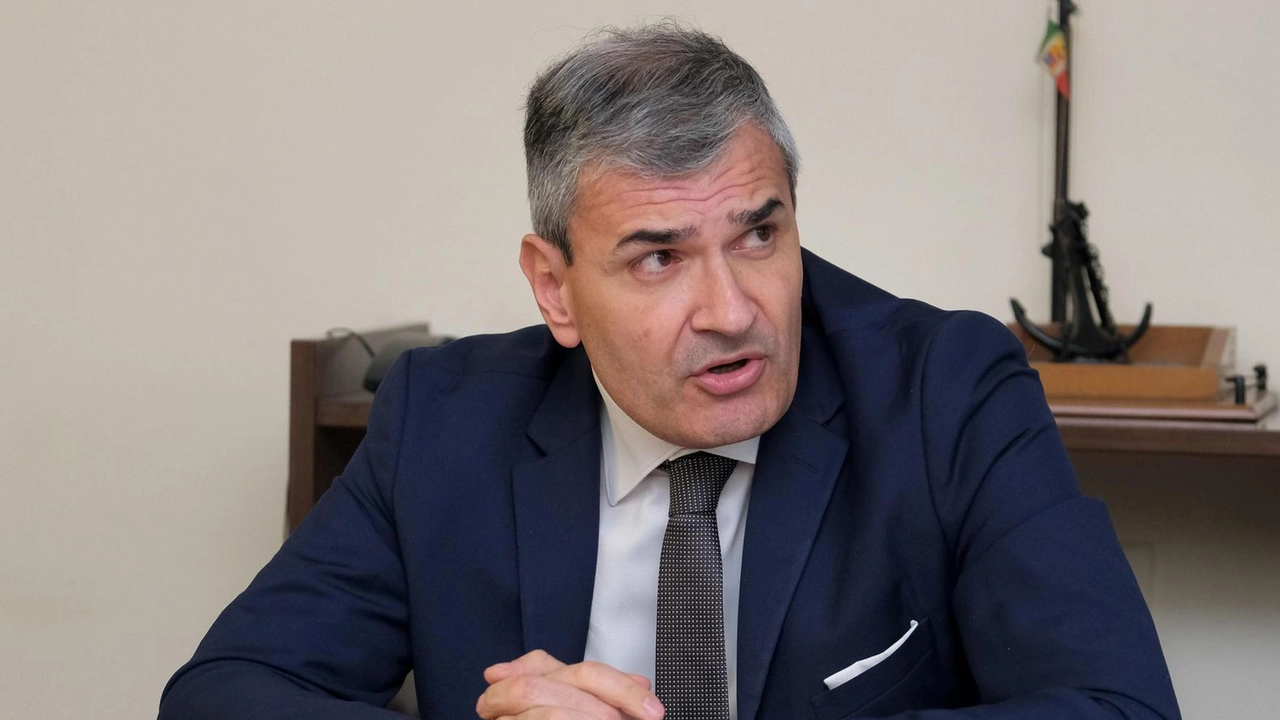 Maxi assessorato Antonio Lamiranda ha dato picche al sindaco «Senza il ruolo di vicesindaco non accetto deleghe aggiuntive» Maxi assessorato Antonio Lamiranda ha dato picche al sindaco «Senza il ruolo di vicesindaco non accetto deleghe aggiuntive»