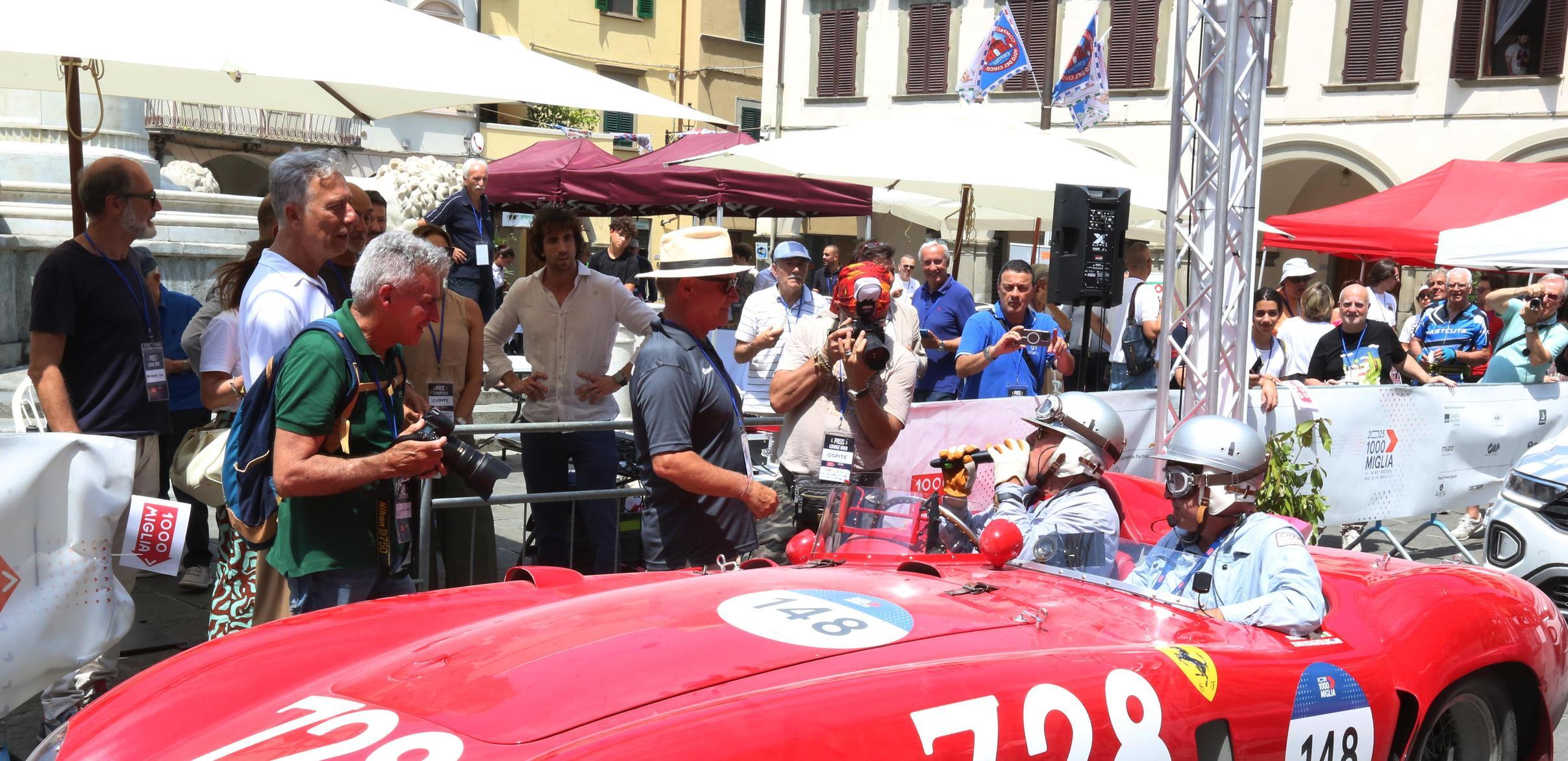 mille miglia storica 2025 la vittoria finale ai bresciani andrea vesco e fabio salvinelli