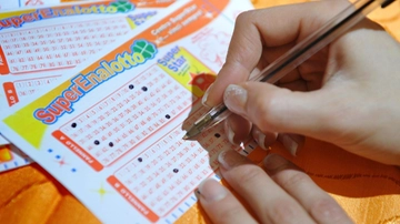 SuperEnalotto, centrato un 5+1 in Toscana: maxi vincita da quasi mezzo milione