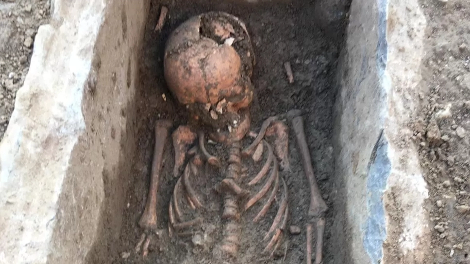 Uno degli scheletri trovati a Civate