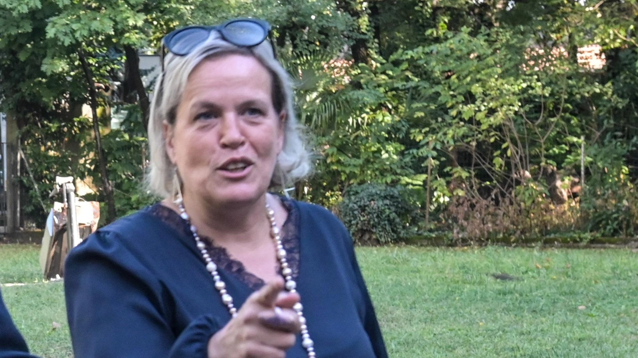 Paola Reguzzoni assessore all’Inclusione sociale ha coinvolto i colleghi di giunta Chiara Colombo Manuela Maffioli e Luca Folegani Paola Reguzzoni assessore all’Inclusione sociale ha coinvolto i colleghi di giunta Chiara Colombo Manuela Maffioli e Luca Folegani