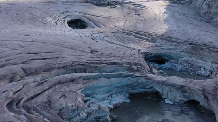 La campagna di misurazione della neve sui ghiacciai è iniziata a metà maggio ed è durata un mese La campagna di misurazione della neve sui ghiacciai è iniziata a metà maggio ed è durata un mese