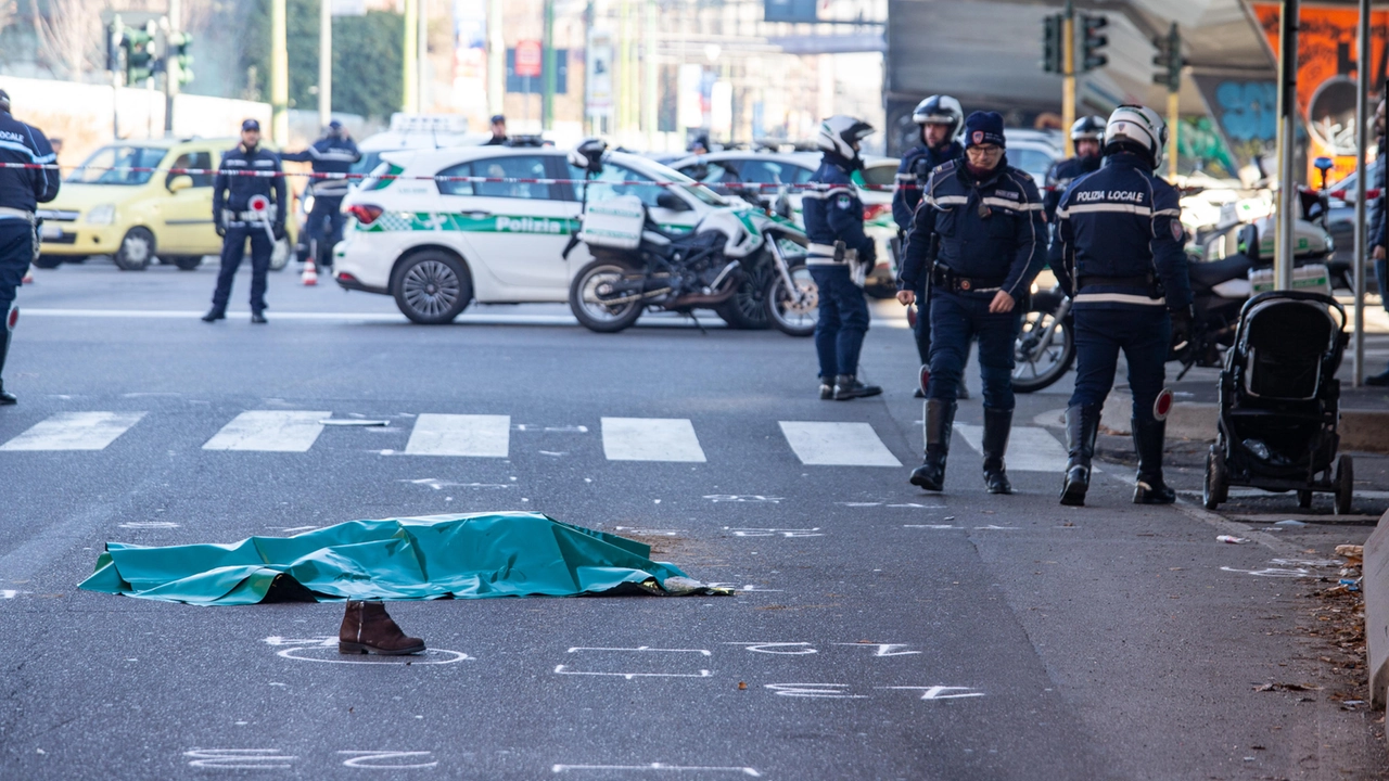 Il drammatico investimento mortale in viale Renato Serra Il drammatico investimento mortale in viale Renato Serra
