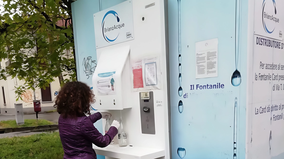 Acqua gratis in tutte le casette installate da BrianzAcque in provincia, 106 in tutto, ma limite massimo di approvvigionamento giornaliero... Acqua gratis in tutte le casette installate da BrianzAcque in provincia, 106 in tutto, ma limite massimo di approvvigionamento giornaliero...