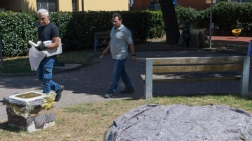 Parco intitolato a Diana. Un simbolo per ricordare la piccola morta di stenti: "rimasta nel cuore di tutti"