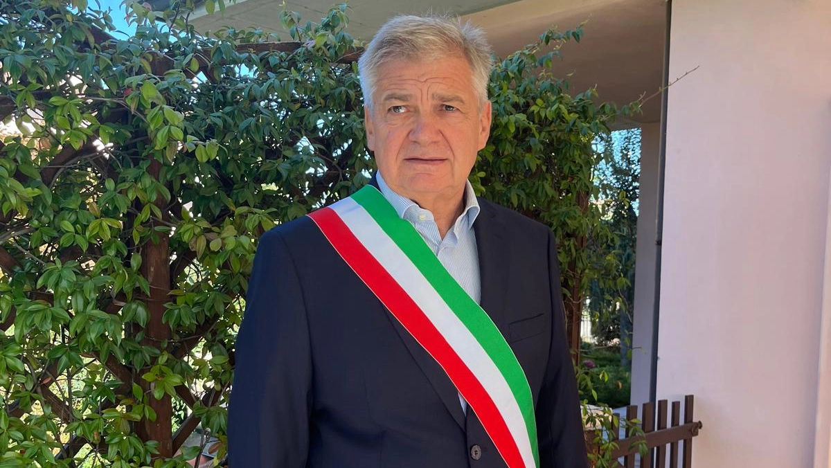 Il sindaco di Guardamiglio Giancarlo Rossetti Il sindaco di Guardamiglio Giancarlo Rossetti