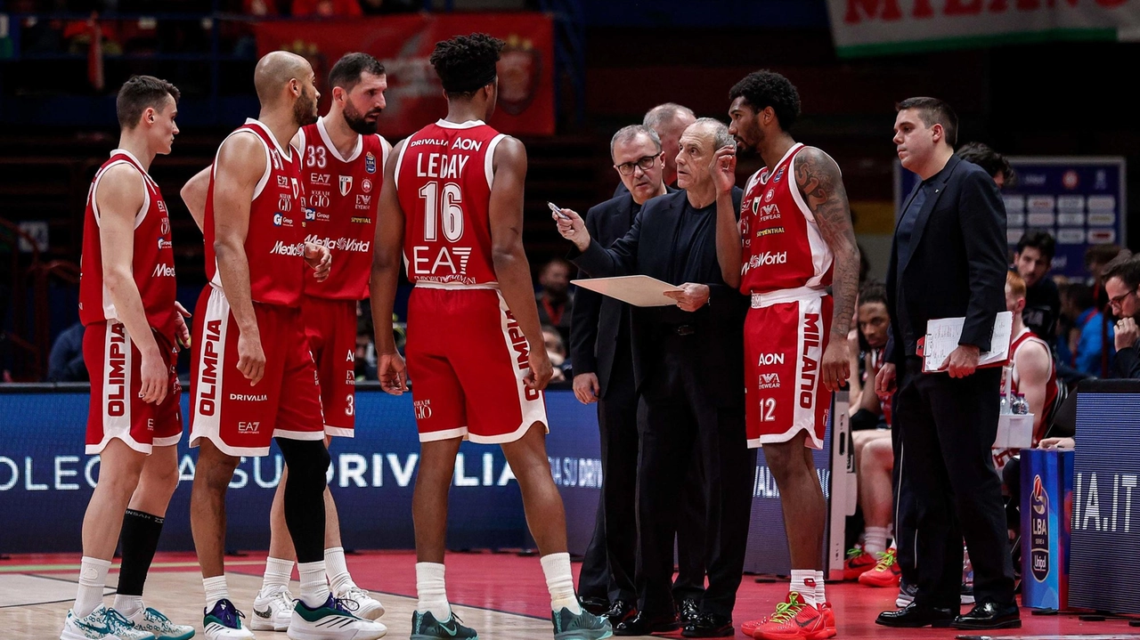 Scarpette rosse in campo alle 20.30 e venerdi arriva Asvel Villeurbanne. Messina: "Servirà il contributo di tutti". Scarpette rosse in campo alle 20.30 e venerdi arriva Asvel Villeurbanne. Messina: "Servirà il contributo di tutti".