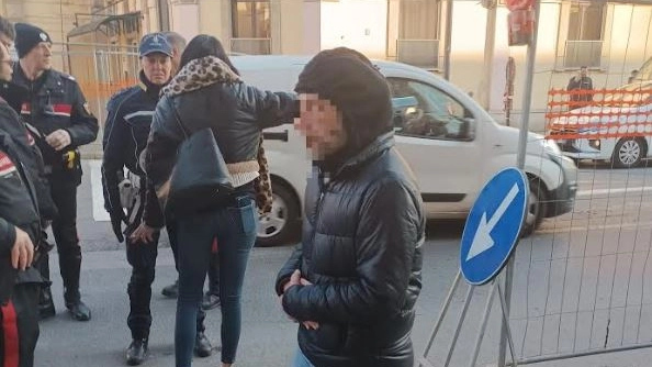 Il cinquantenne arrestato ieri mattina dai carabinieri del Nucleo Radiomobile per tentato sequestro di persona Il cinquantenne arrestato ieri mattina dai carabinieri del Nucleo Radiomobile per tentato sequestro di persona