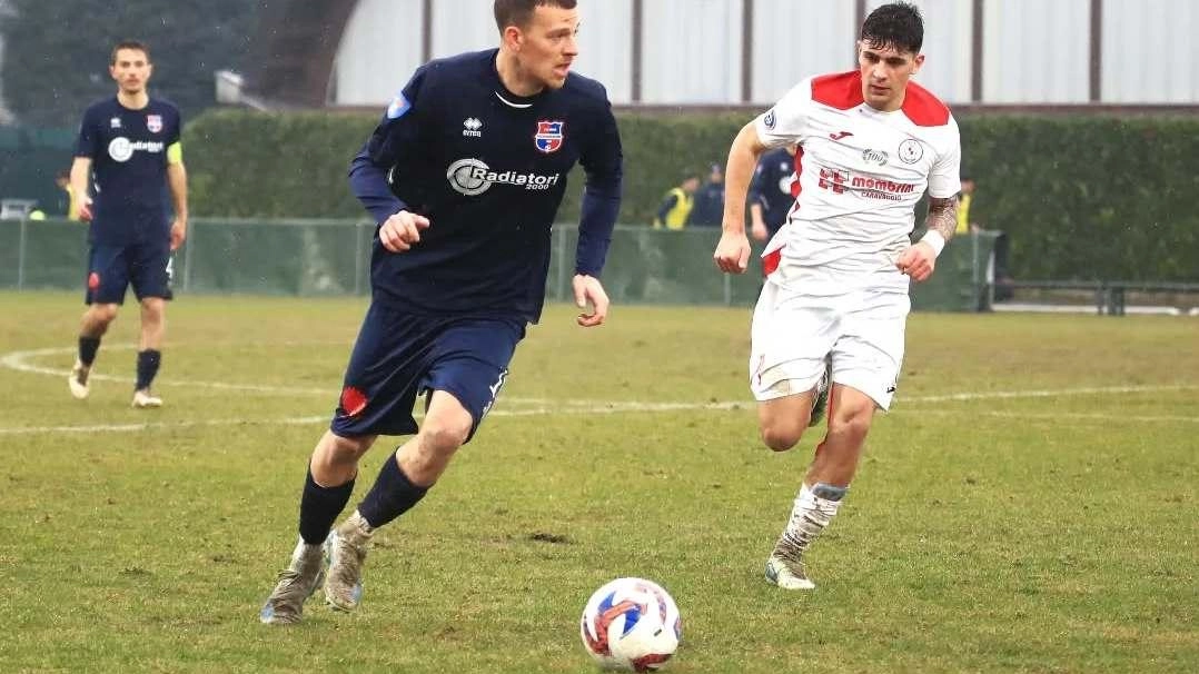 La Virtus Ciserano vince 3-2 contro il Caravaggio nel playout, assicurandosi la permanenza in Serie D. La Virtus Ciserano vince 3-2 contro il Caravaggio nel playout, assicurandosi la permanenza in Serie D.