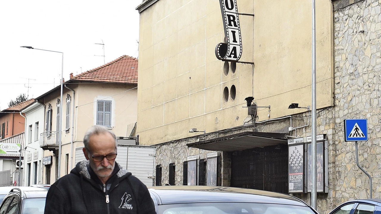 COMO Dopo anni di difficoltà si chiude finalmente con il segno più il bilancio dell’Arci Xanadù e dello Spazio Gloria,... COMO Dopo anni di difficoltà si chiude finalmente con il segno più il bilancio dell’Arci Xanadù e dello Spazio Gloria,...