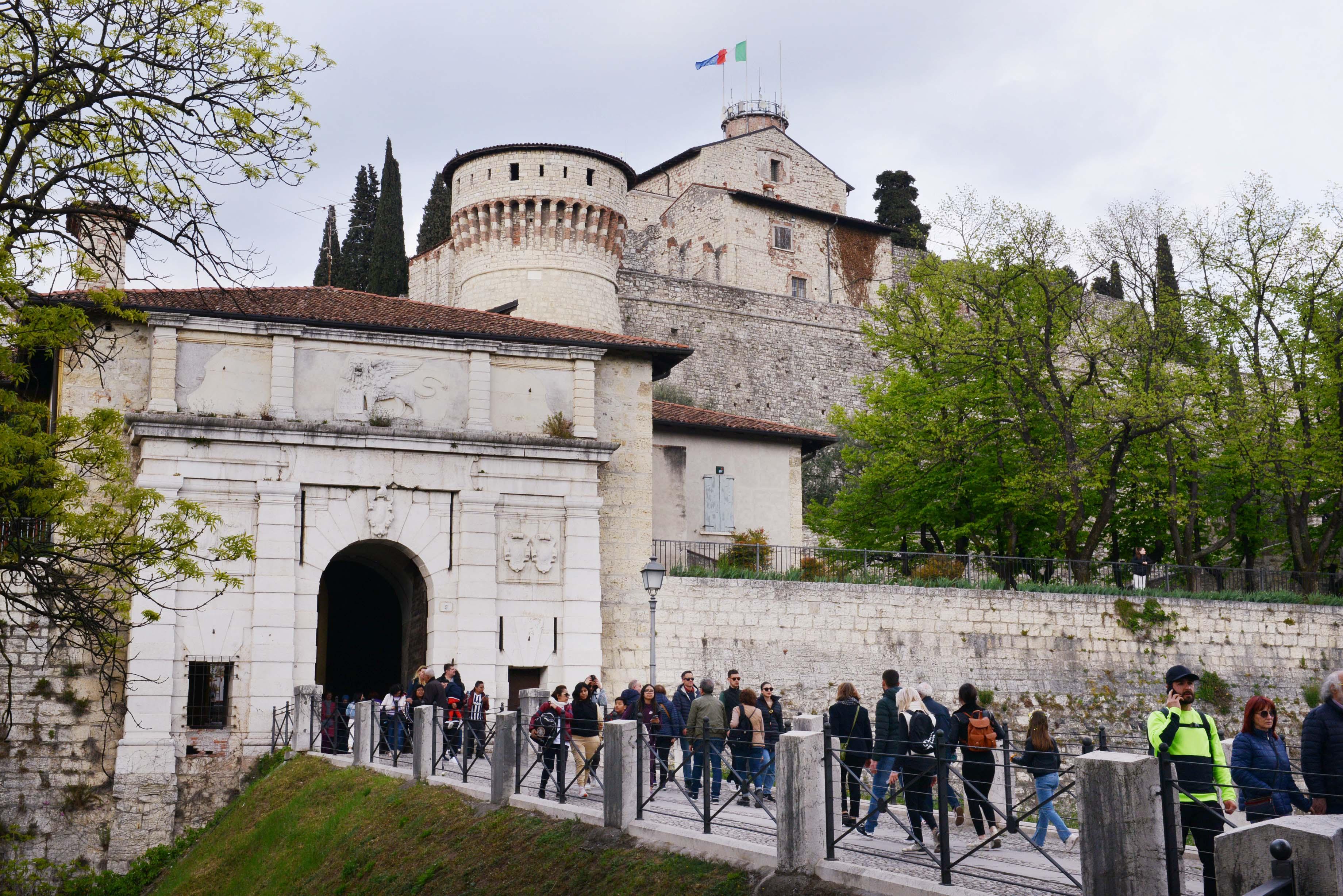 cosa fare in lombardia nel weekend dal 30 maggio al 2 giugno 2025 notti magiche tra sagre lucciole e grotte da esplorare da Ilgiorno.it cosa fare in lombardia nel weekend dal 30 maggio al 2 giugno 2025 notti magiche tra sagre lucciole e grotte da esplorare