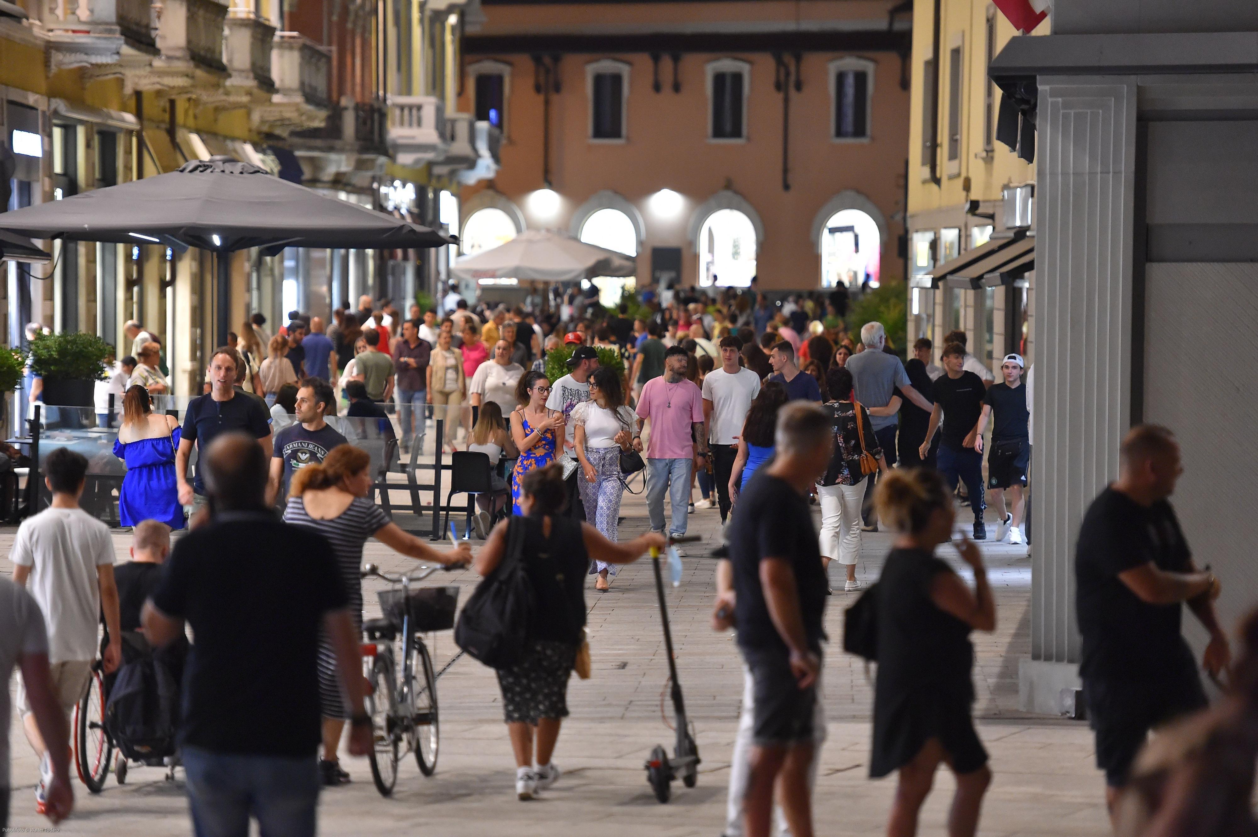 Notte Bianca di Legnano 2025 sabato 14 giugno: in centro è tutta una festa. Il programma degli eventi Notte Bianca di Legnano 2025 sabato 14 giugno: in centro è tutta una festa. Il programma degli eventi