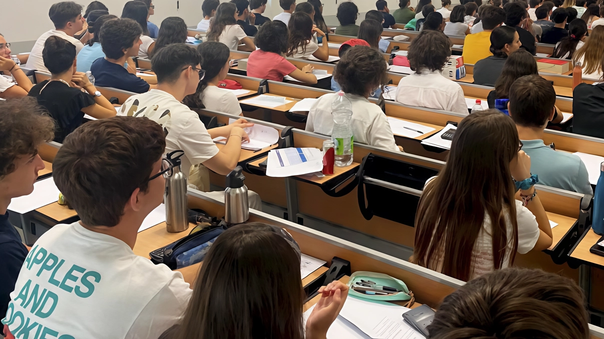 Boom di domande per il concorso di ammissione ai corsi ordinari della Scuola universitaria superiore Iuss di Pavia: +23% per i triennali e +47% per i biennali rispetto al 2023. Opportunità di studio e premi per gli studenti. Boom di domande per il concorso di ammissione ai corsi ordinari della Scuola universitaria superiore Iuss di Pavia: +23% per i triennali e +47% per i biennali rispetto al 2023. Opportunità di studio e premi per gli studenti.