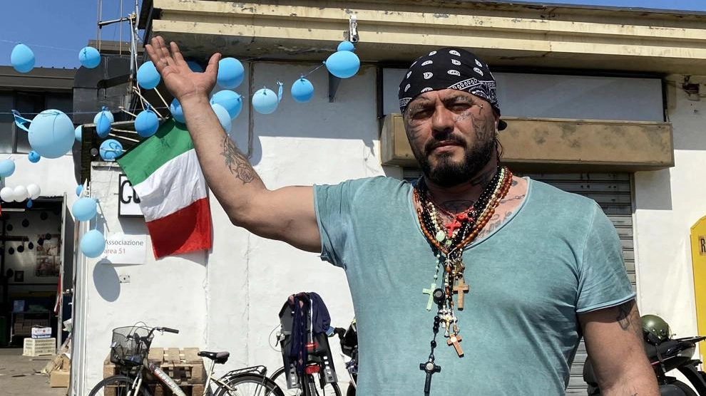 Lo “zio Genny“ di Area 51: chi ammazza ha un problema ma deve pagare "È uscito con un coltello perché voleva dimostrare di essere il più forte". Lo “zio Genny“ di Area 51: chi ammazza ha un problema ma deve pagare "È uscito con un coltello perché voleva dimostrare di essere il più forte".