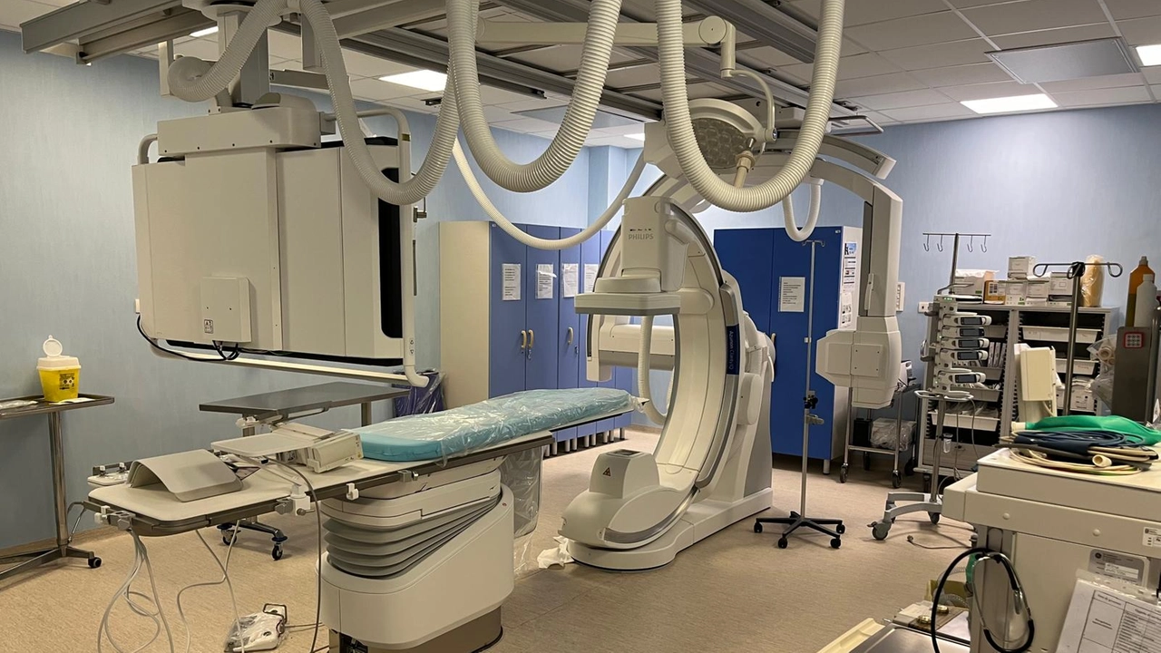L’angiografo biplanare di ultima generazione collaudato ed entrato in funzione all’ospedale di Circolo di Varese: si tratta di uno dei 19 dispositivi previsti dal PNRR per ASST Sette Laghi L’angiografo biplanare di ultima generazione collaudato ed entrato in funzione all’ospedale di Circolo di Varese: si tratta di uno dei 19 dispositivi previsti dal PNRR per ASST Sette Laghi